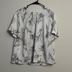 Sheer blouse with flowers size XXL, worn only once